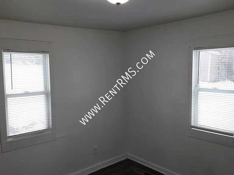 2600 SW Clay St #4 — Photo 9