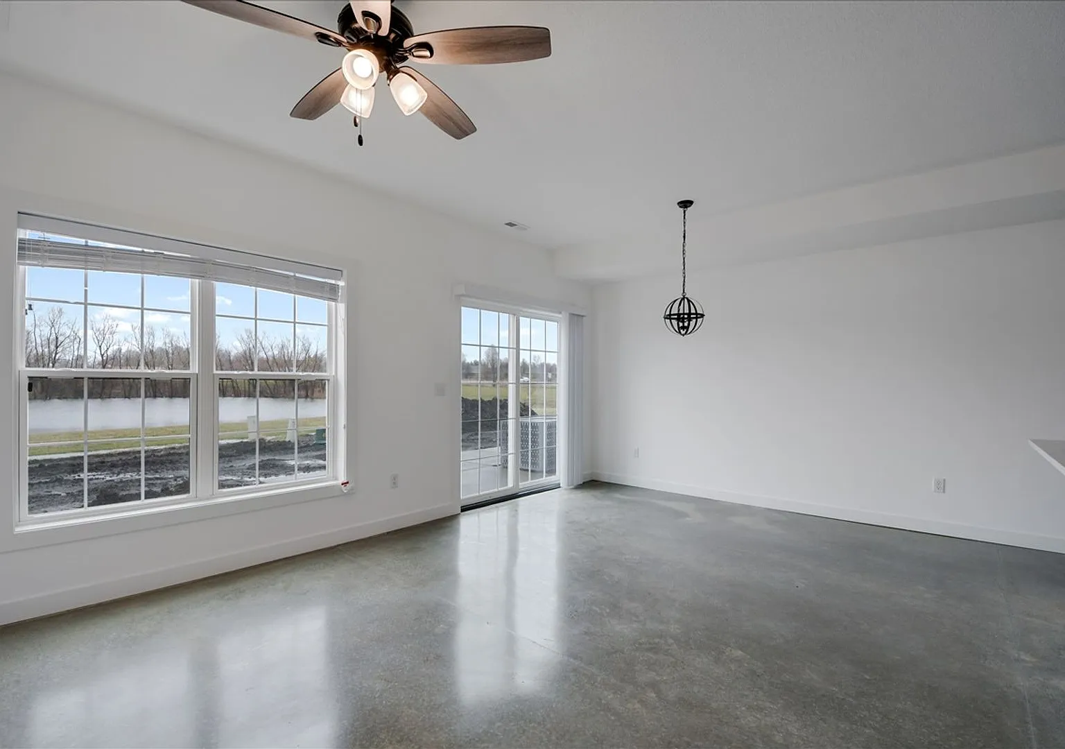 3311 Stoneway Ct — Photo 2