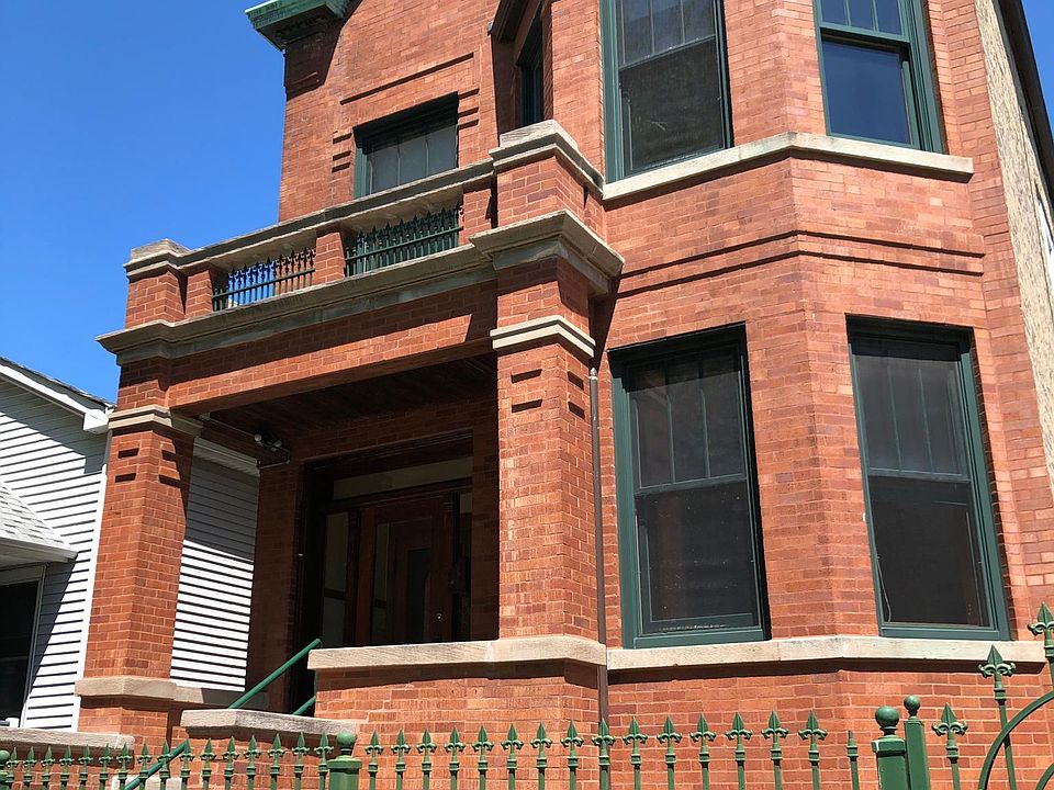 1st image of 2305 N Maplewood Ave APT 2