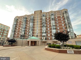 24 Courthouse Sq APT 507, Rockville, MD 20850