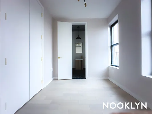 Rented by Jankos Group LLC | media 11