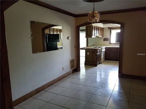 4th image of 1517 Bavon Dr