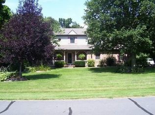 7 Lindenwood Dr, Collinsville, IL 62234