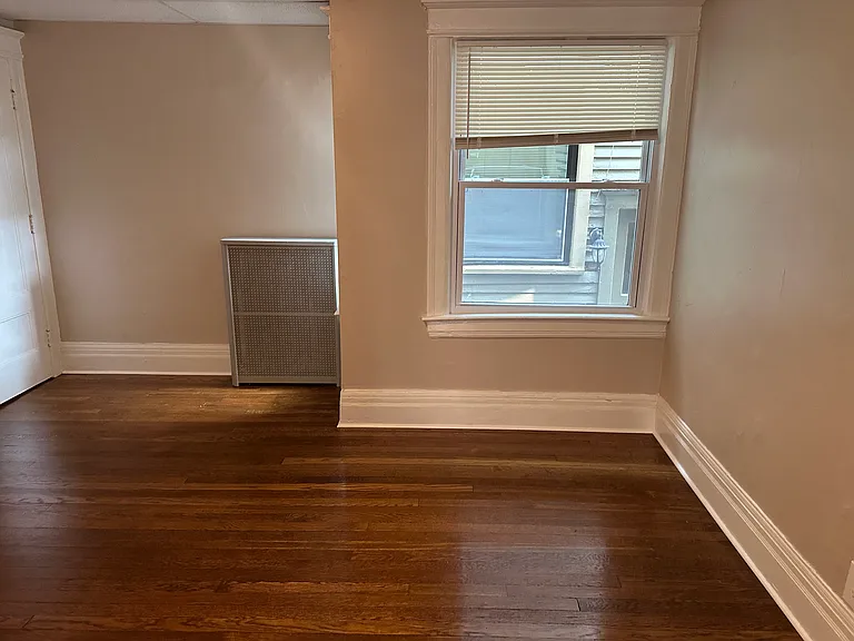 110-112 Westminster Rd #111 — Photo 3