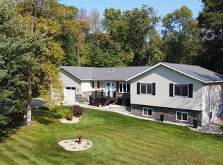 16188 Woodcrest Dr, Paynesville, MN 56362