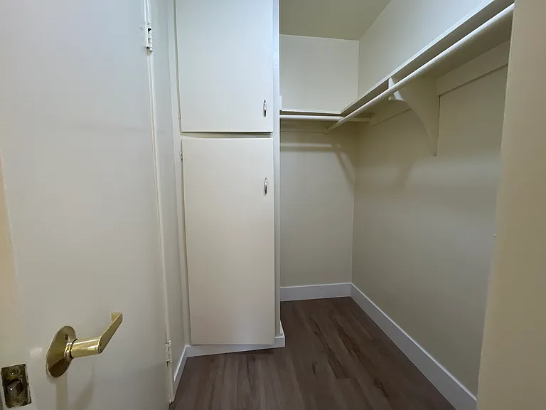 Judith Manor - 1522 N — Photo 21