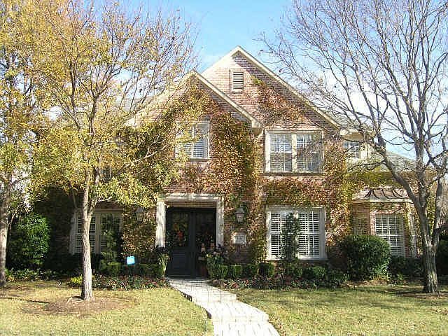 1st image of 148 Dickens Dr