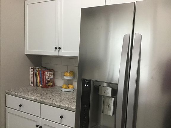 Kitchen refrigerator