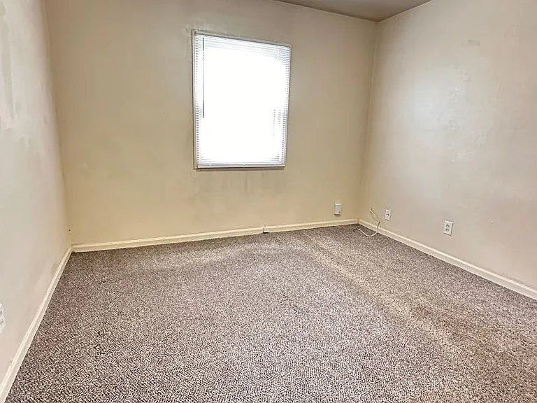 3447 SW Brendan Ave — Photo 6