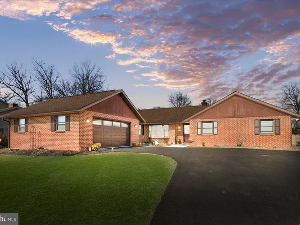 3671 Jenny Ln, Chambersburg, PA 17202