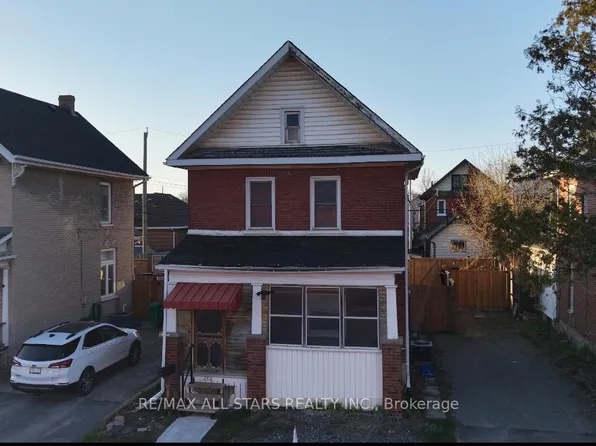 280 Lansdowne St W, Peterborough, ON K9J 1Y8