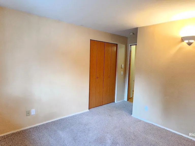 701 E Road Of Tralee — Photo 15
