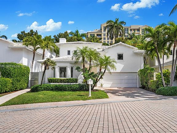 2nd image of 6 Coconut Ln