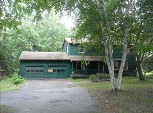 92 Canfield Rd, Pittsford, NY 14534