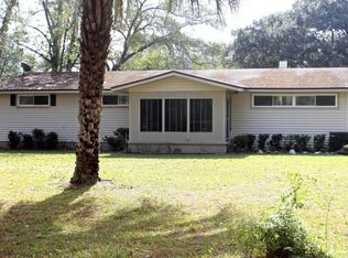 2210 Armsdale Rd, Jacksonville, FL 32218