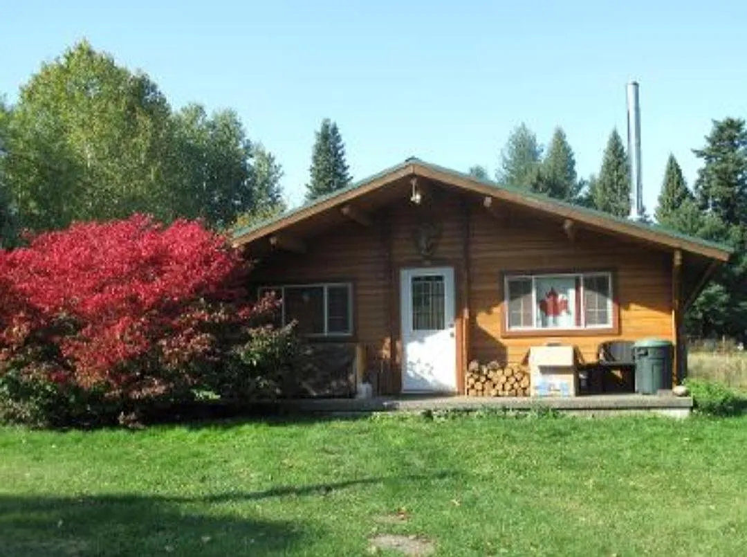 Lakeshore Dr, Sagle — Photo 1
