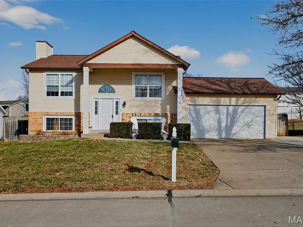 617 Sundance Dr, O'Fallon, MO 63368