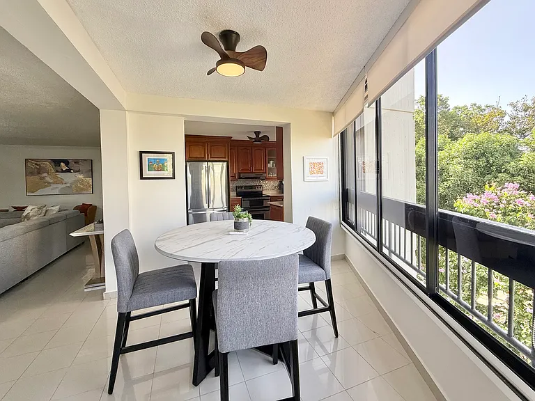 690 Teniente Cesar Luis Gonzalez Ave — Photo 15