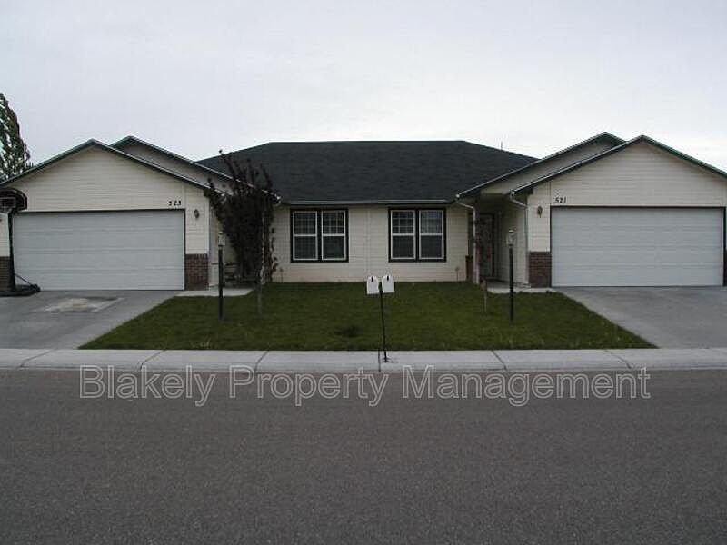 1st image of 523 Alturas St #1