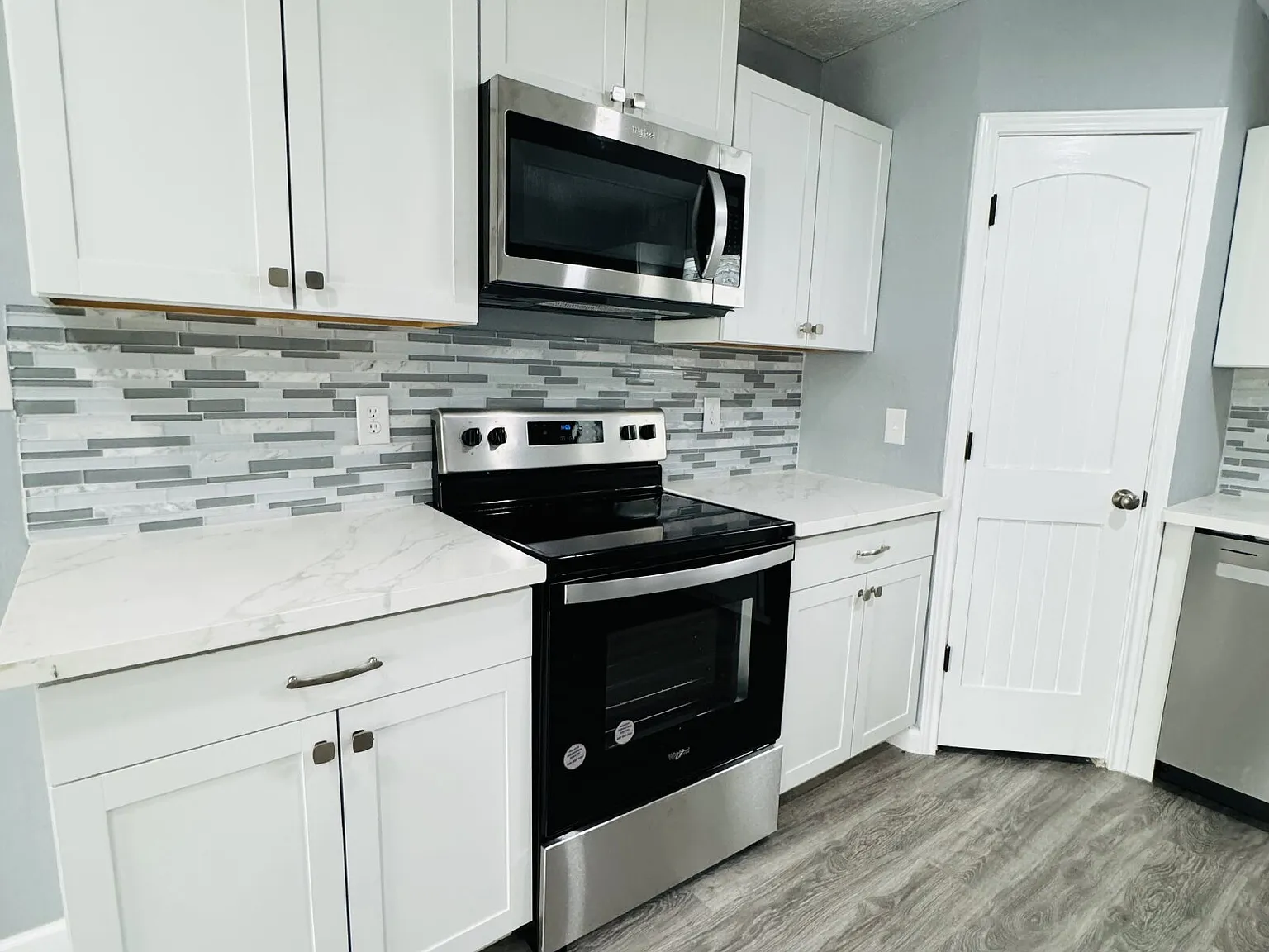 3 bed, 2.0 bath, 1632 sqft, $1,550 — Photo 3
