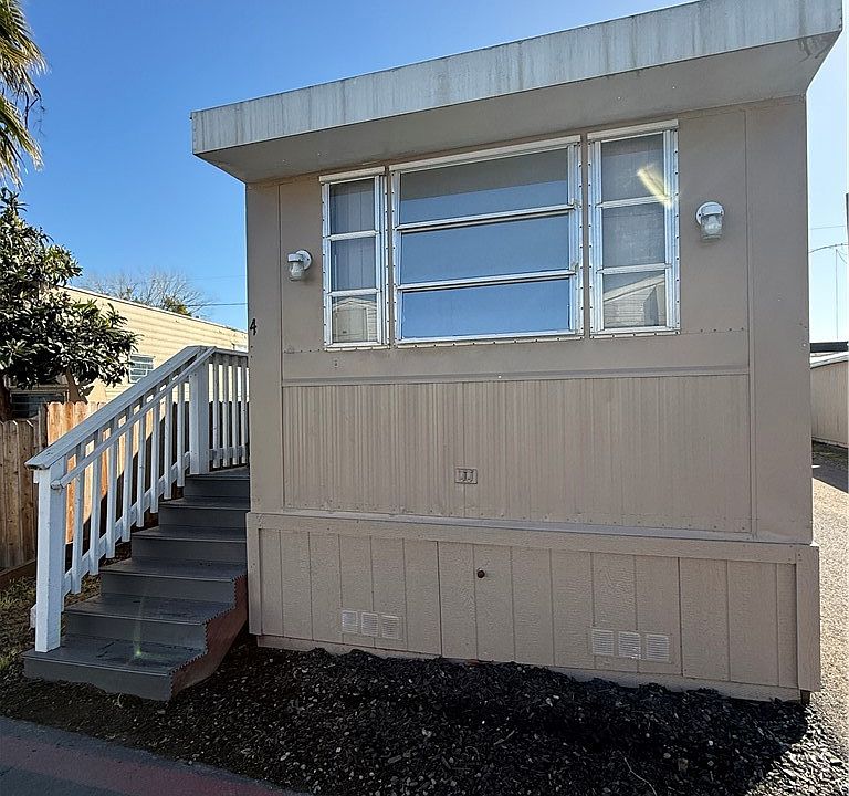 1st image of 2355 Atwater Blvd #4