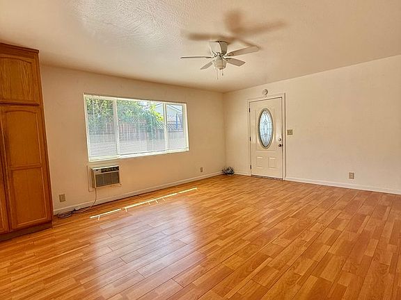 3rd image of 2172 Aza Dr APT C