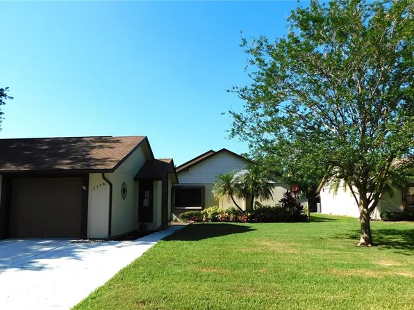 2456 Oakleaf Dr, Clearwater, FL 33763