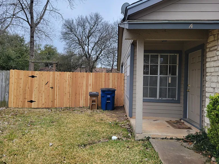 12206 Dundee Dr #SIDE A — Photo 11