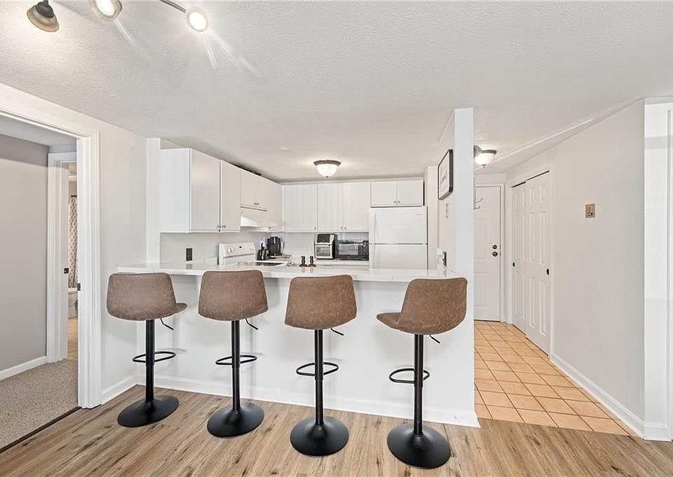 1st image of 200 Woodlawn Ave APT 112