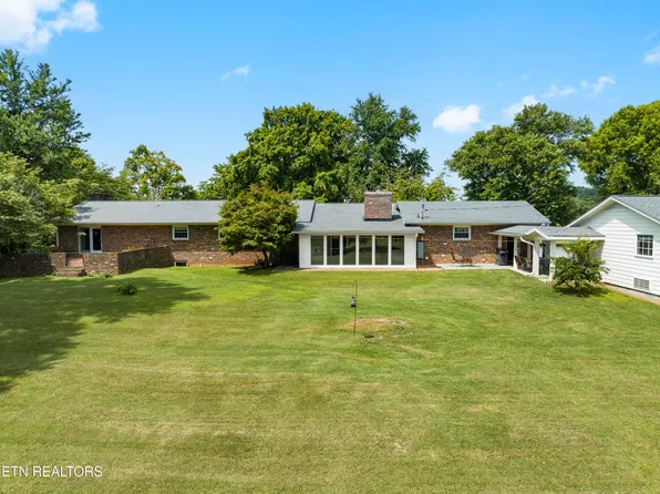 760 Meadow Rd W, Greenback, TN 37742
