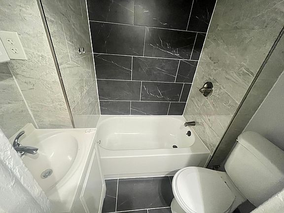 3rd image of 100-02 Romaine Ave #1