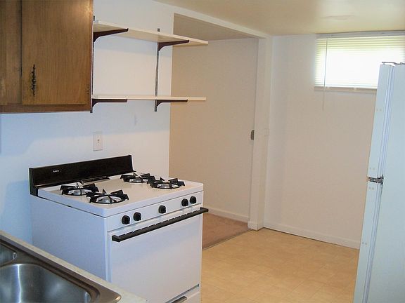 4th image of 1219 1/2 N 24th St