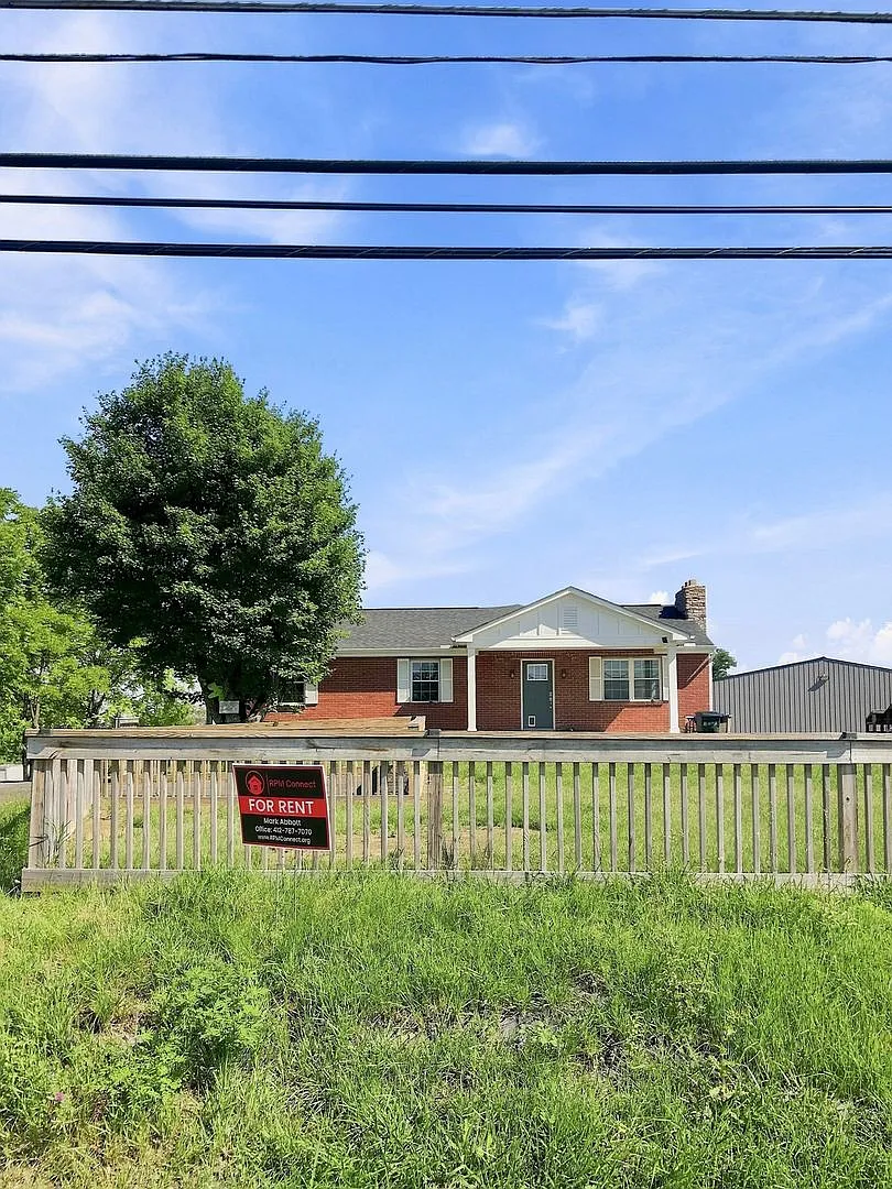 7906 Steubenville Pike — Photo 1
