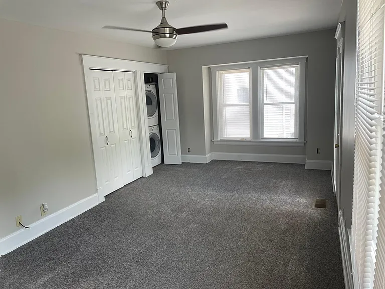 735 S Grand Ave — Photo 11
