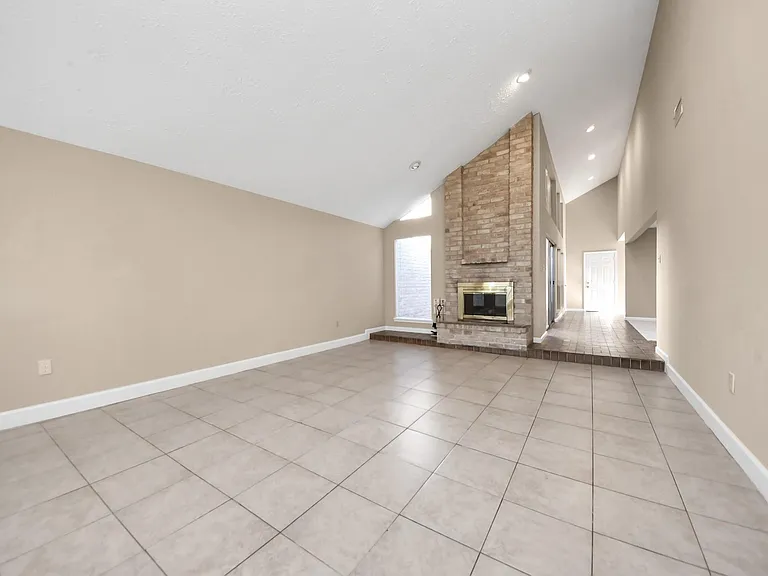 15603 Stoney Fork Dr — Photo 3