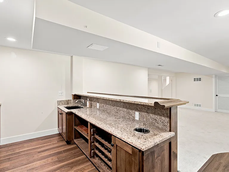 4874 Vermilion Dr — Photo 40