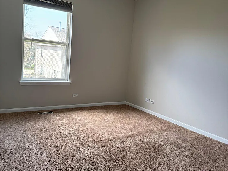 2361 Sunshine Ln — Photo 12