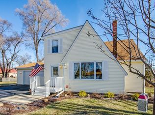 103 Rose Ave, Crystal Lake, IL 60014