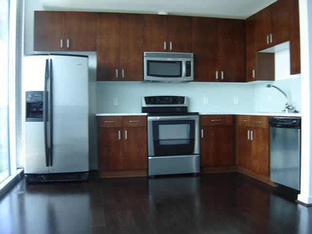 2nd image of 5925 Almeda Rd Unit 11109