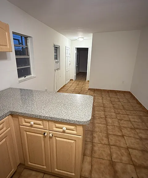 442 SW 36th Ave — Photo 6