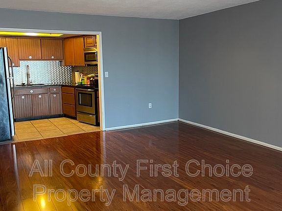 2nd image of 7430 Sunshine Skyway Ln S APT 605