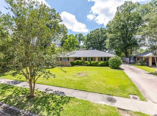1160 Braeburn Dr, Baton Rouge, LA 70815
