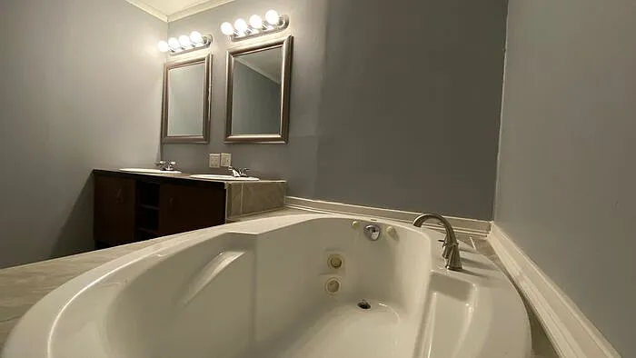 5454 1/2 Deans Hill Rd — Photo 10