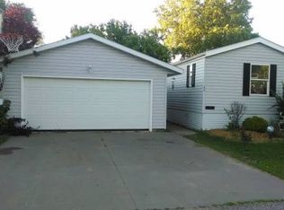 66 Debbie Ln, Holmen, WI 54636