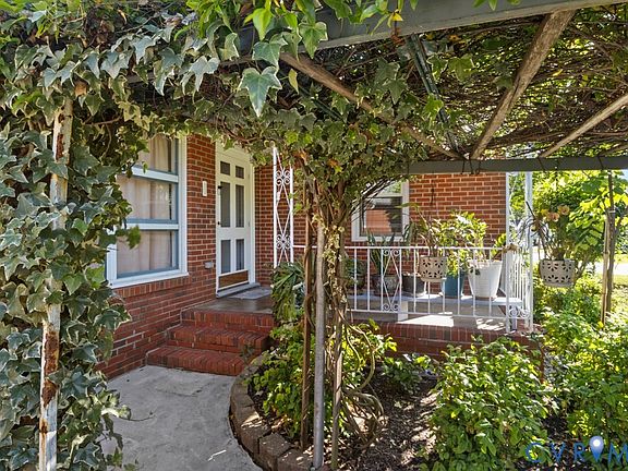 5th image of 2201 Sommie Ln