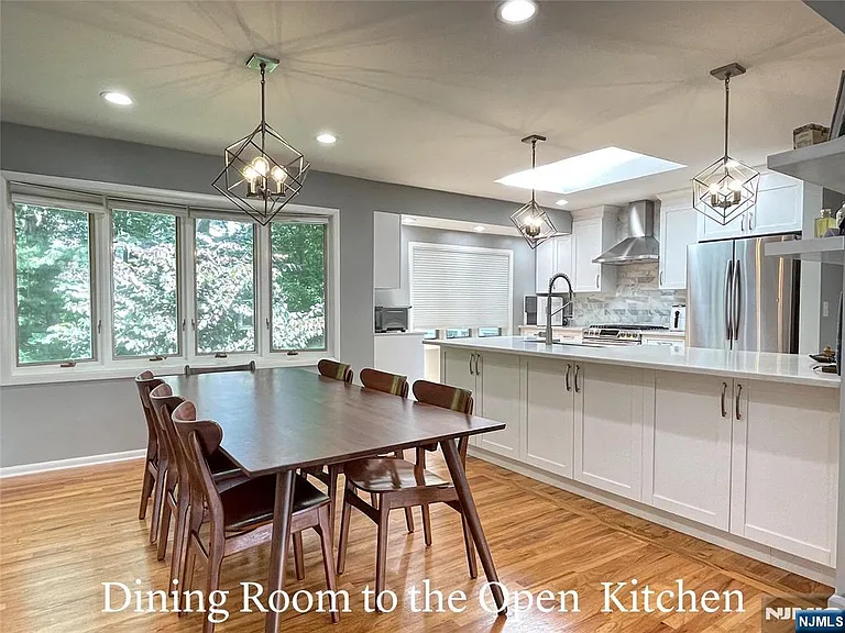 49 Walnut Dr — Photo 4