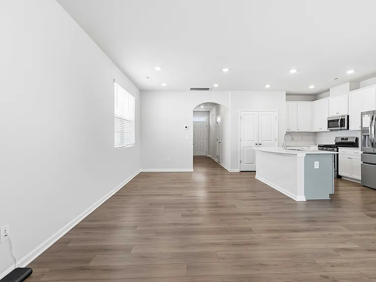 211 Stellate Pl — Photo 11