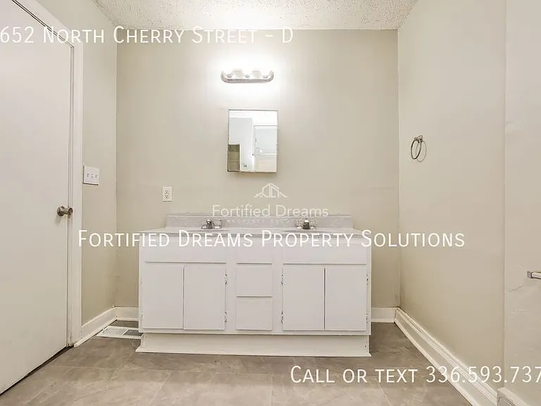 1652 N Cherry St #D — Photo 6