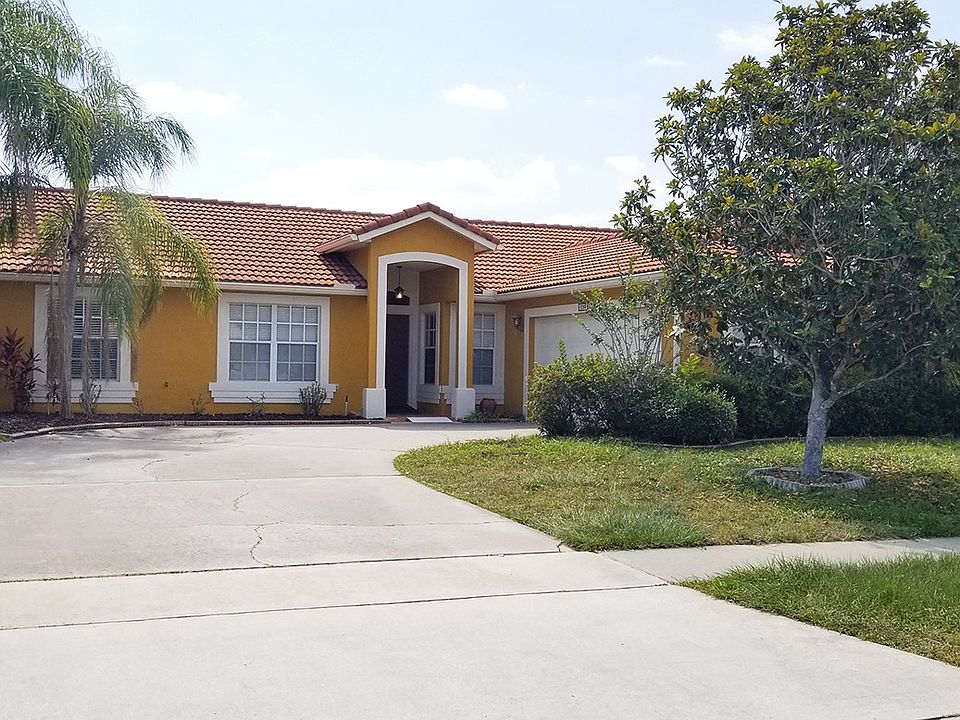 1st image of 290 Pine Arbor Dr