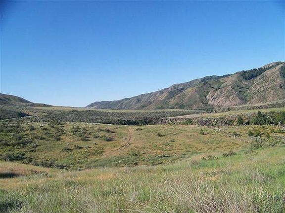 3rd image of Tax 240 Canyon Trl